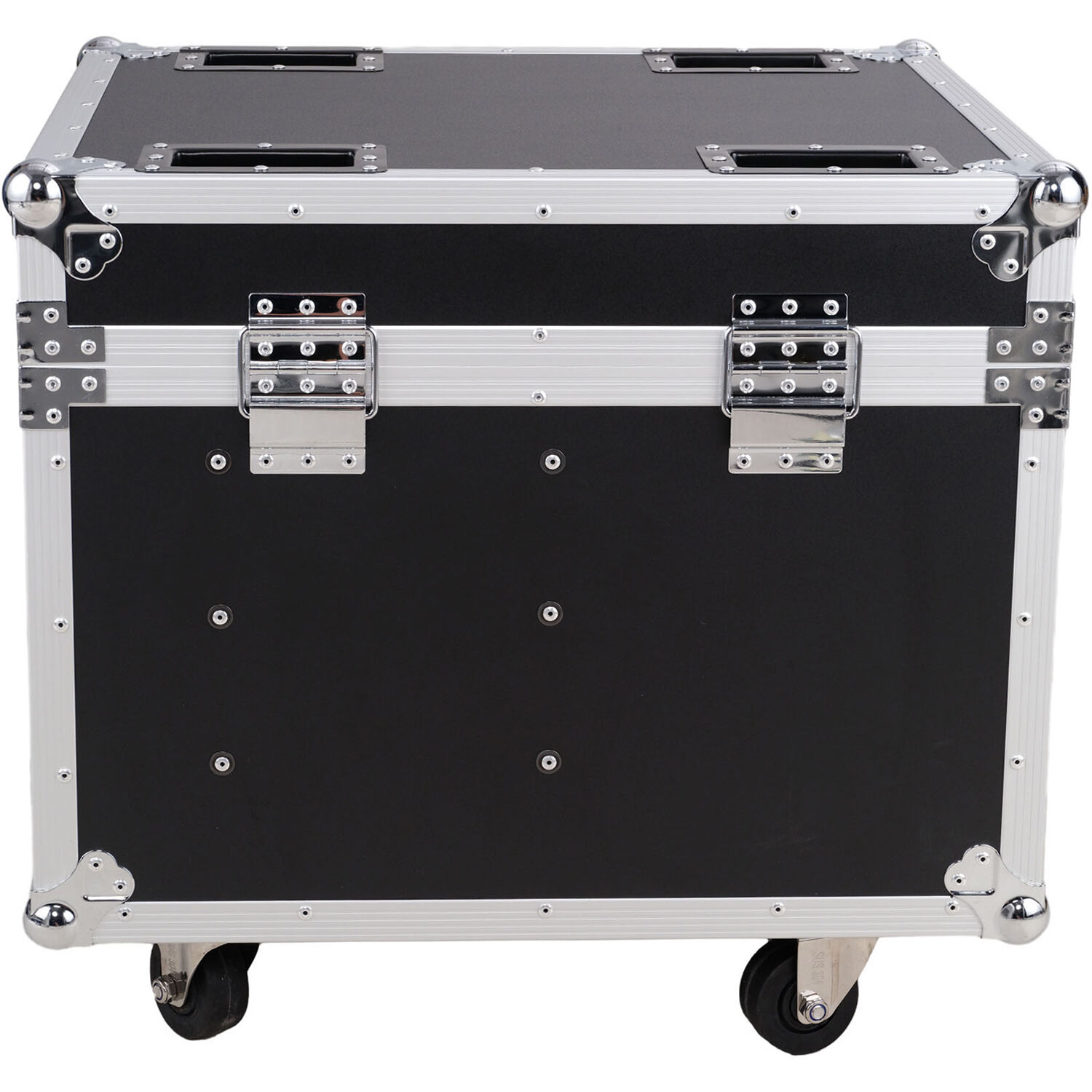 NANLUX-Evoke-2400B-Bi-color-Spot-Light-with-Reflector-45°-in-Flight-case-11